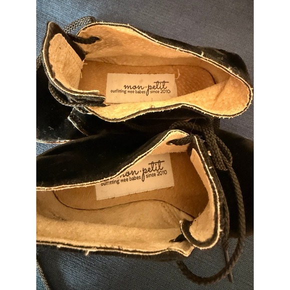 Mon Petit‎ Boutique Black Suede Kids Booties Size 7 - Picture 2 of 4